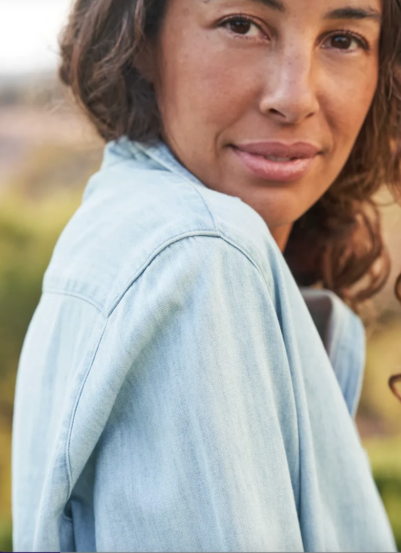 Frank & Eileen Eileen Famous Denim Button-up Classic Wash NEW ARRIVALS 6 Frank & Eileen Eileen Famous Denim Button-up Classic Wash NEW ARRIVALS