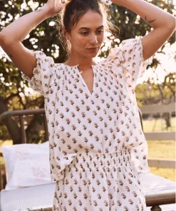 The Great Smocked Sleeve Top: Soft Rosette Floral